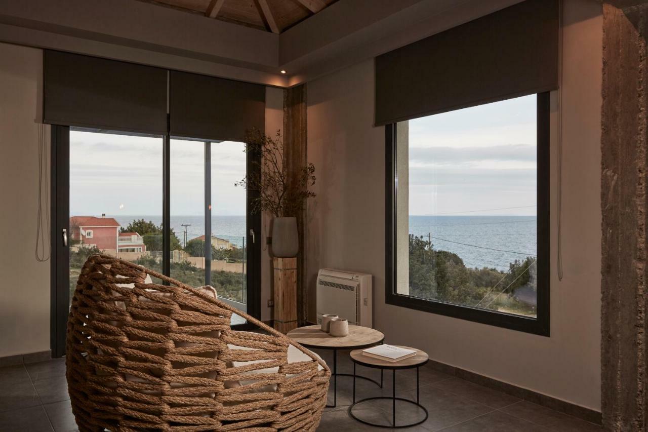 Villa Sea Front Spathíon 外观 照片
