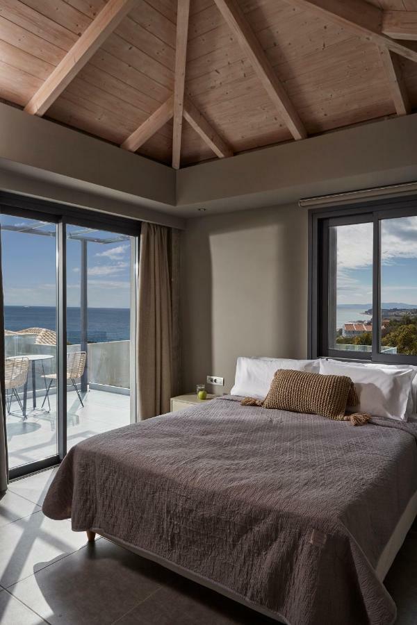 Villa Sea Front Spathíon 外观 照片