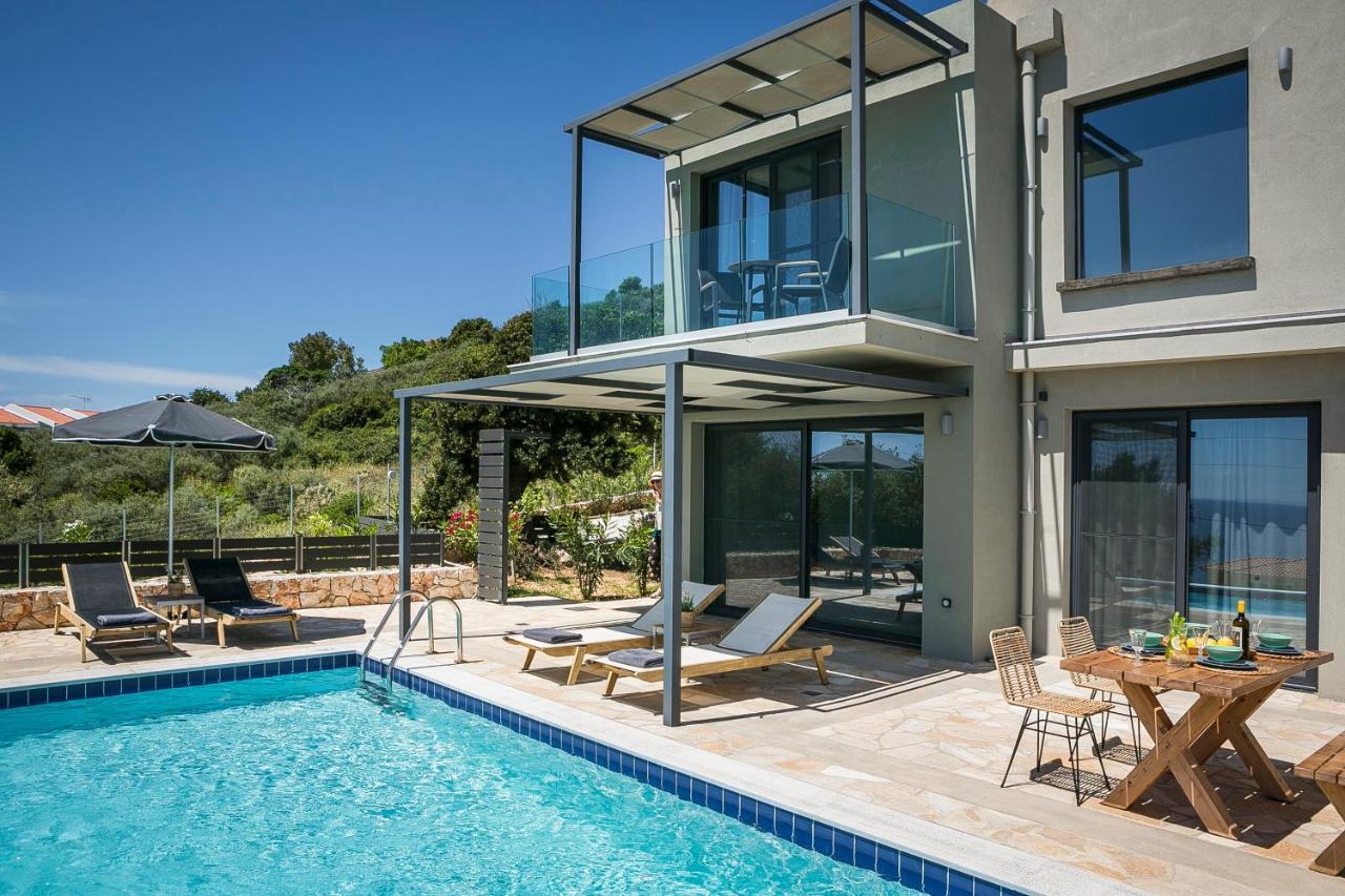 Villa Sea Front Spathíon 外观 照片