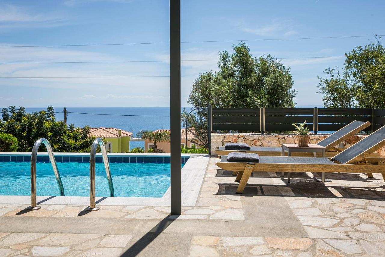 Villa Sea Front Spathíon 外观 照片
